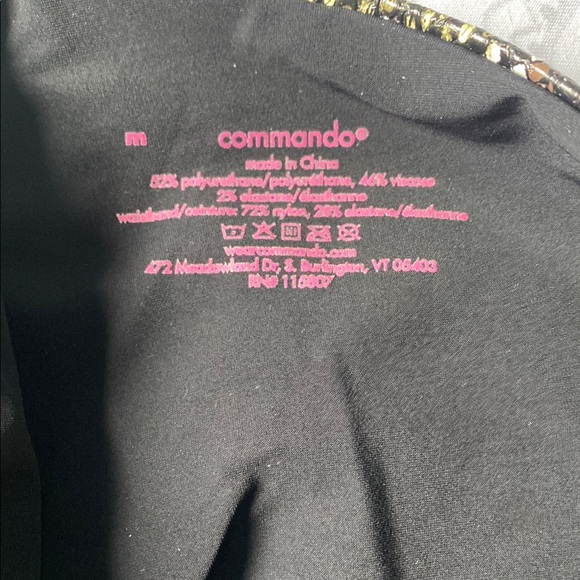 Commando faux snakeskin pants - New w/out tags - Picture 3 of 6